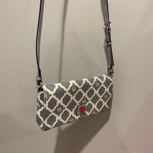 Super cute Dooney & Burke crossbody. Perfect for travel, only used twice.